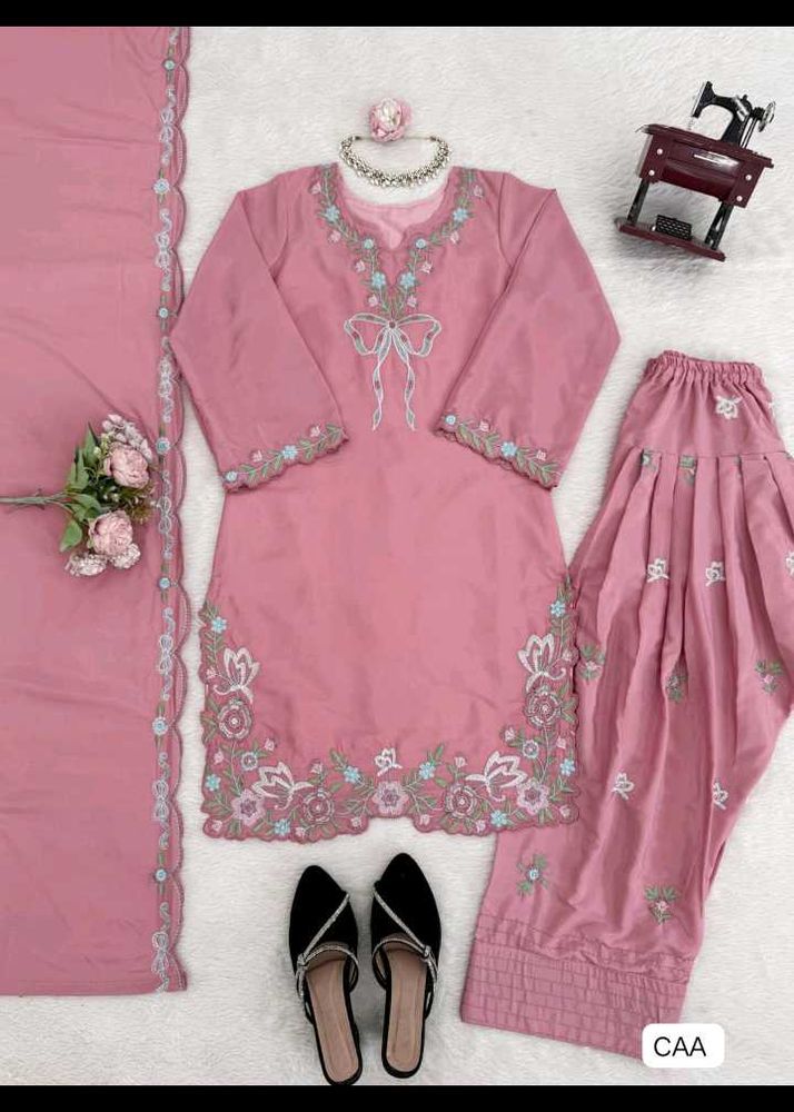 all size available new with tag hai aur fix price