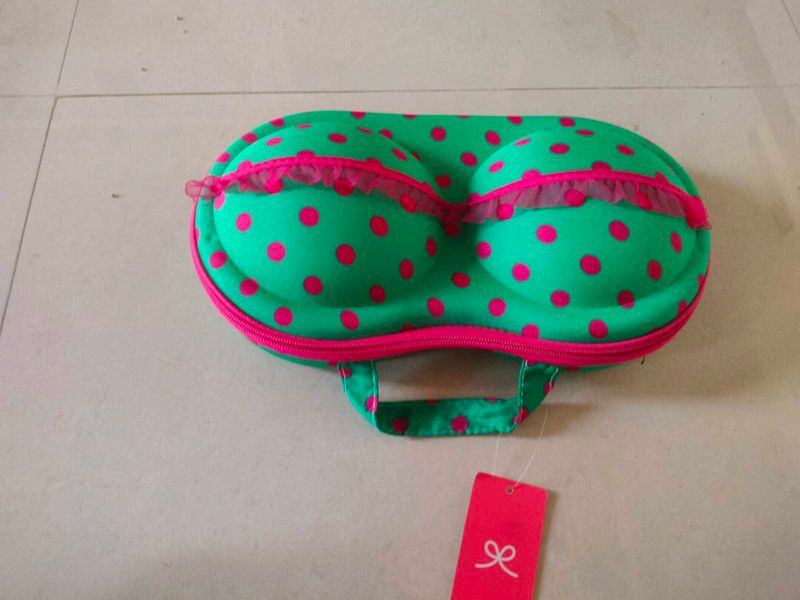 Cute Polka Dot Bra Travel Case