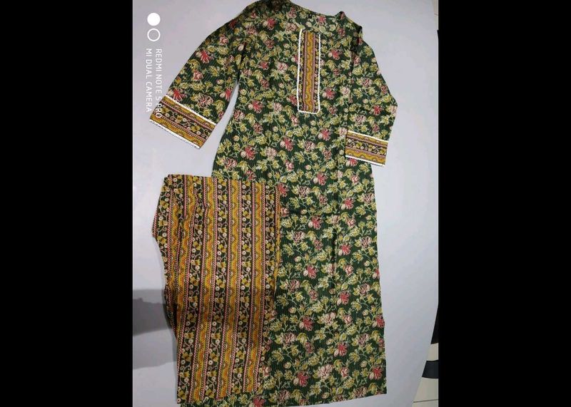 Floral Print Kurti Set