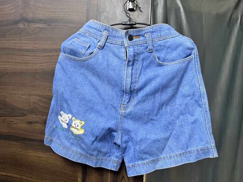 Cute Denim Shorts with Animal Embroidery