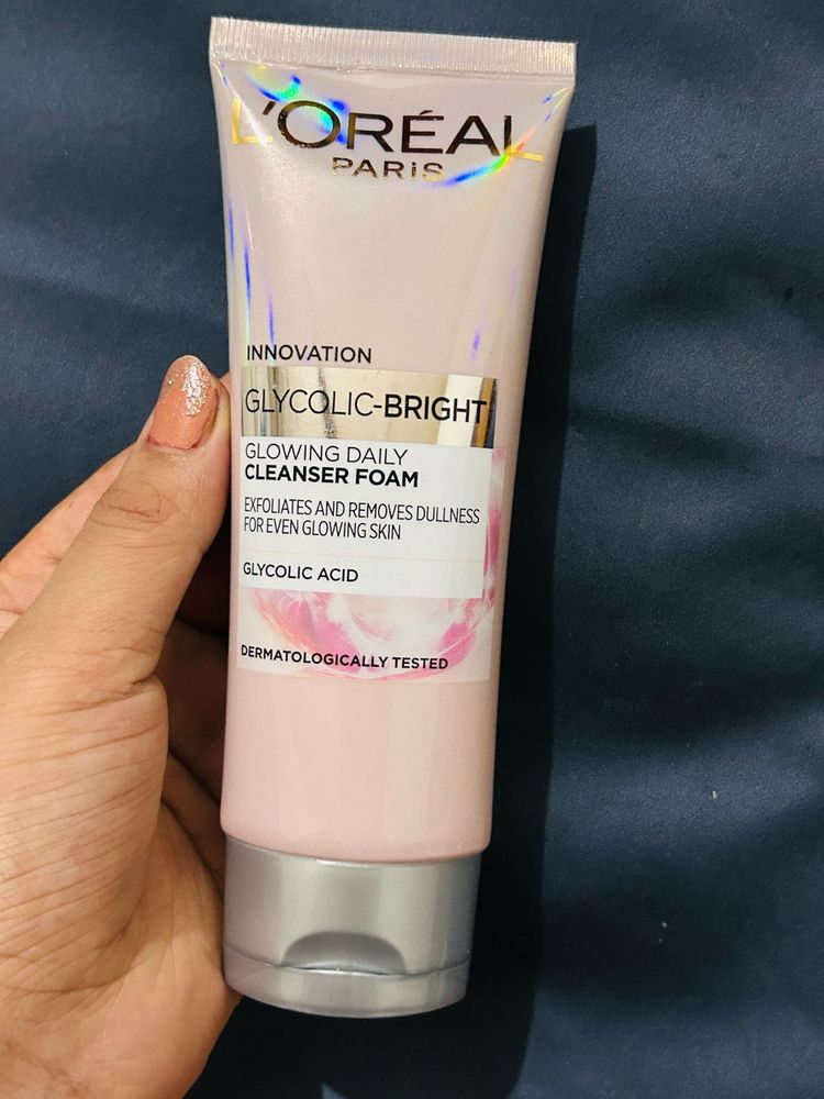 L'Oreal Glycolic Bright Cleanser