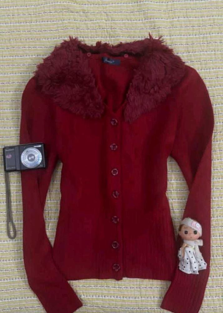 Charming Red Cardigan with detachable Fur Collar