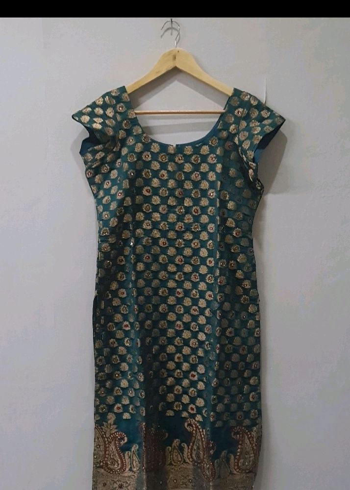 Green Kurti