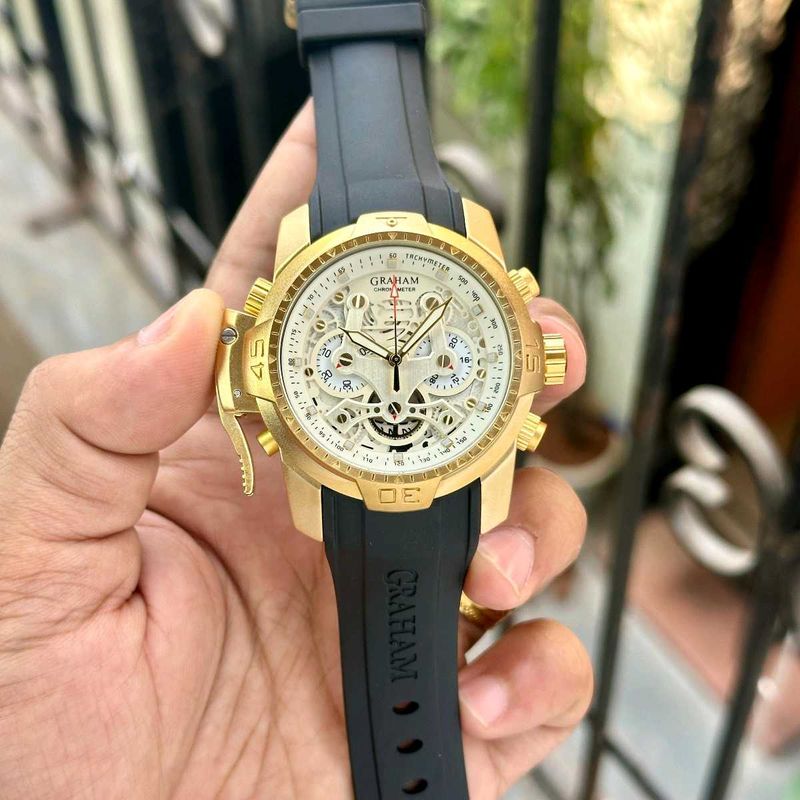 Graham Chronofighter Oversize Gold