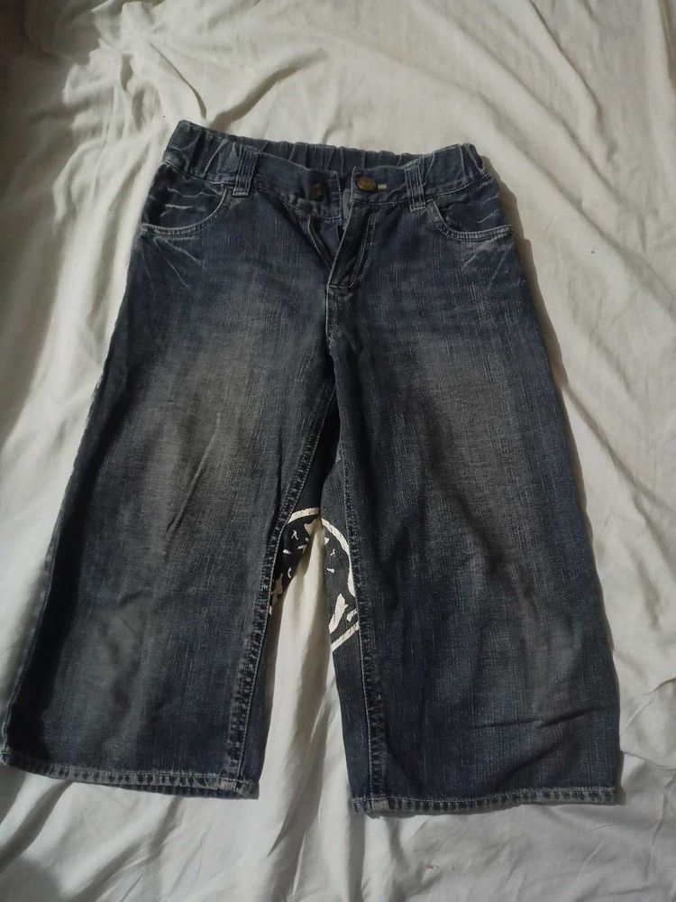 Stylish Denim Capris