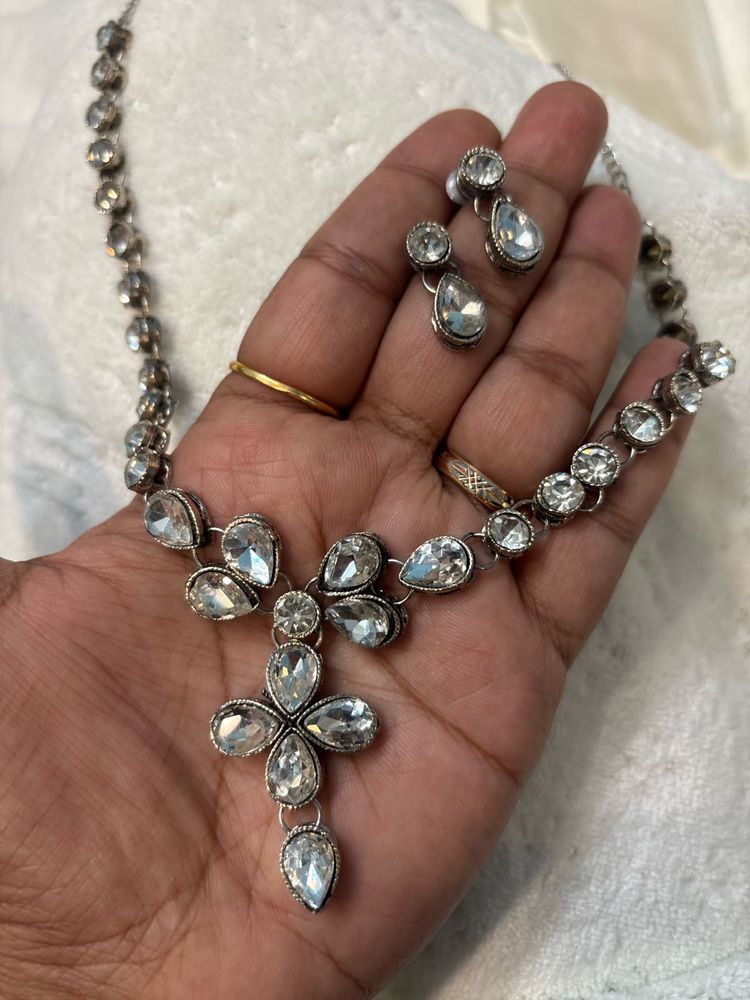 Sparkling Crystal Necklace &amp; Earring Set