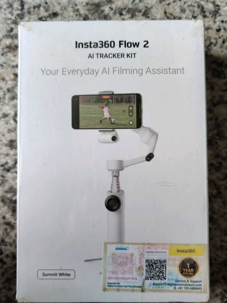 Insta360 Flow 2 AI Tracker Kit
