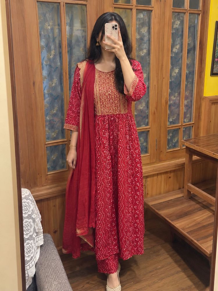 Elegant Red Kurta Set with Dupatta