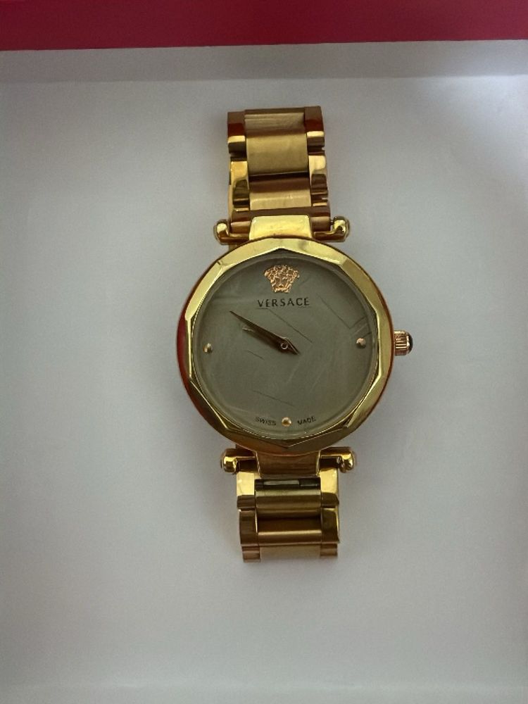 First copy Versace Gold Watch