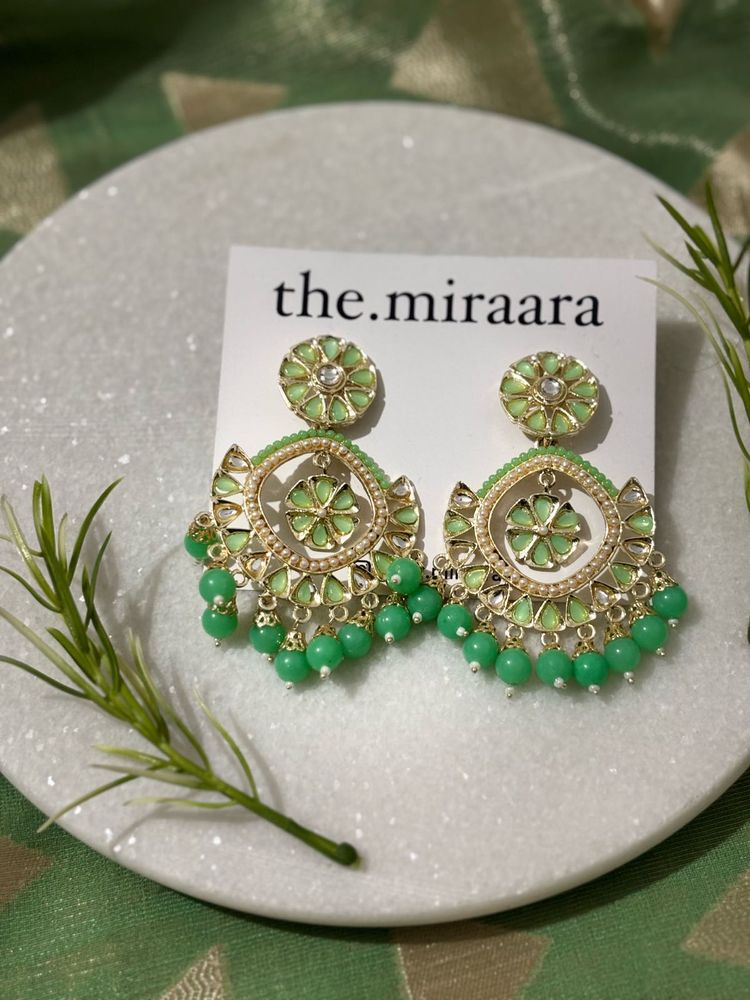 Elegant Green Dangler Earrings