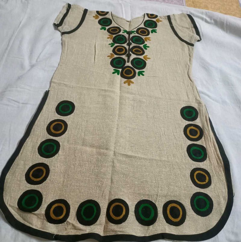 Cream Kurta with Circular Motif