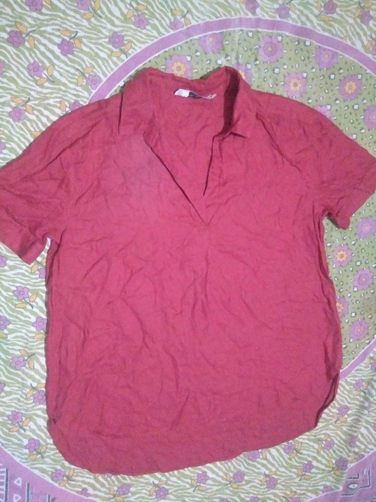 Red V-Neck Short Sleeve Top