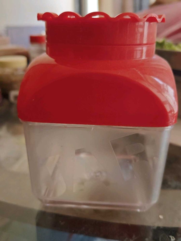 Red &amp; Clear Food Container 4 containe