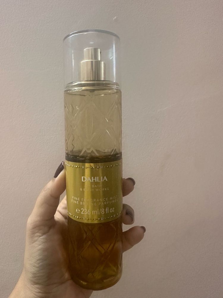 Bath &amp; Body Works Dahlia Fine Fragrance Mist