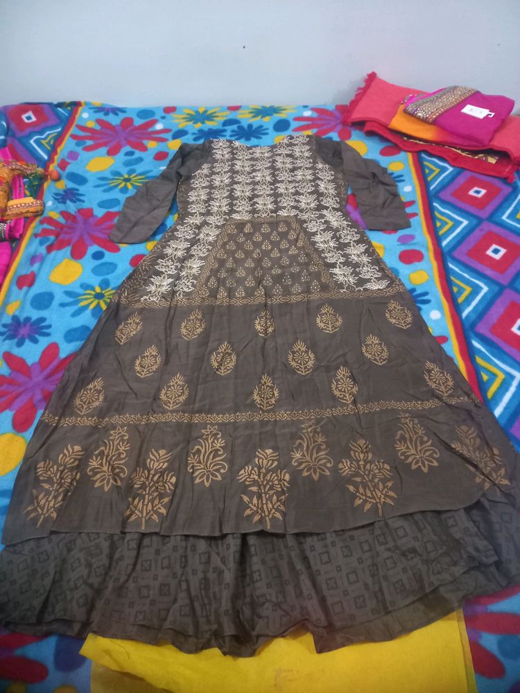 Designer Gown( 2 pic set )