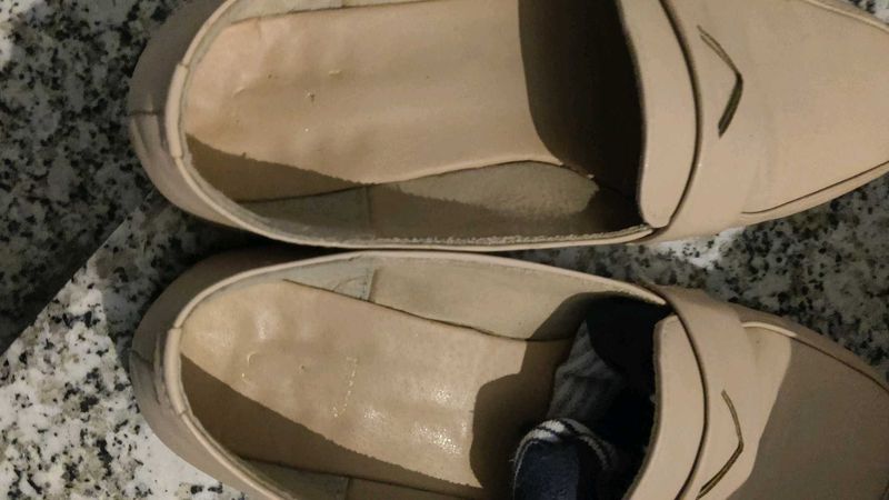Stylish office wear footwear