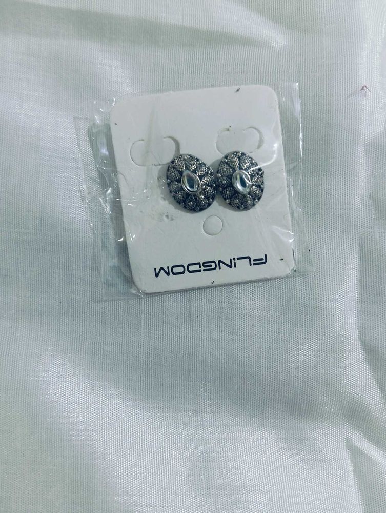 combo of 2 stud Earrings