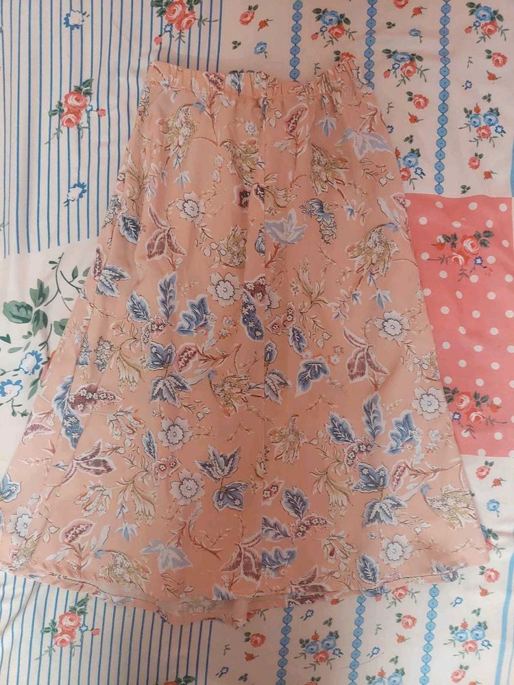 Lightweight Floral Print Midi Skirt