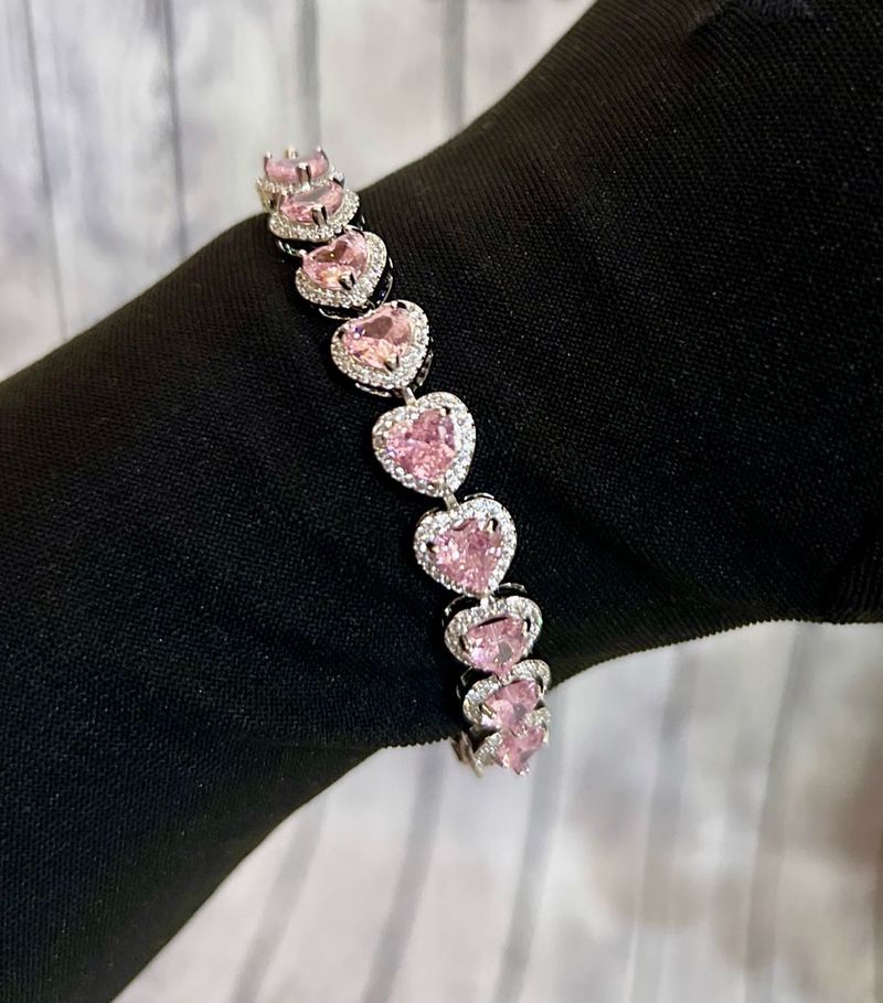 Charming Pink Heart Bracelet
