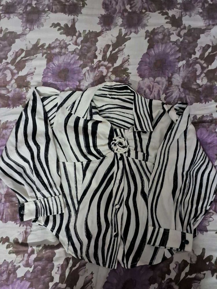 Stylish Zebra Print Button-Up Shirt