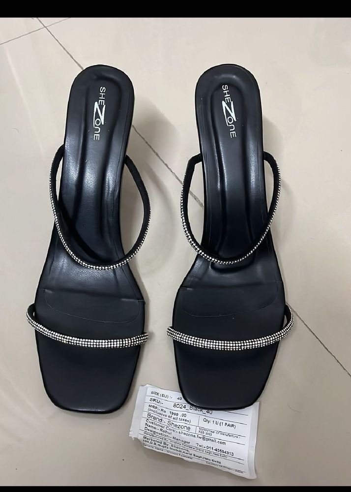 Elegant Black Rhinestone Heeled Sandals