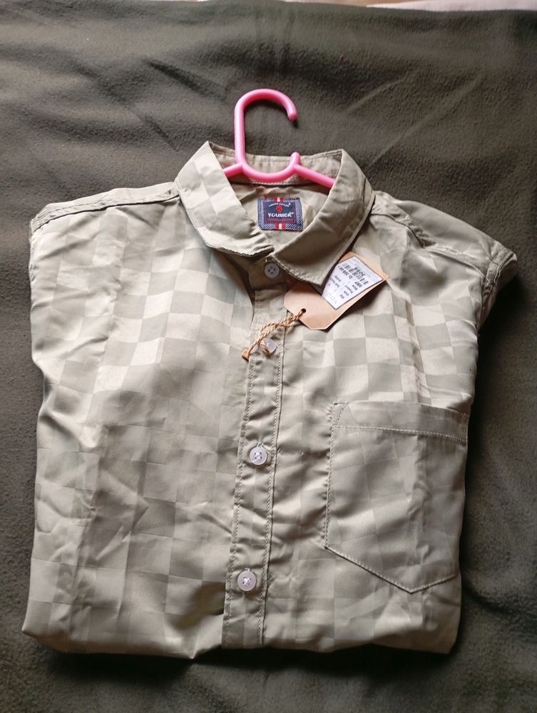 L Size Pista Green Shirt
