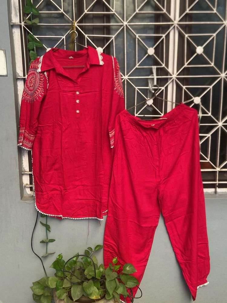 Vibrant Red Kurta Set bust 40 length 31.5 pant len
