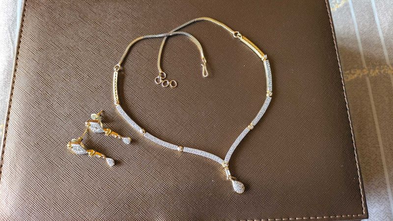 Necklace With Earrings Set.