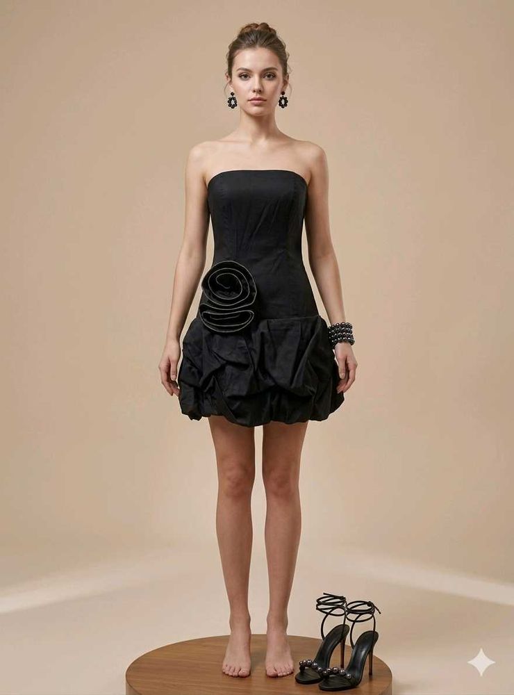 Chic Black Strapless Party Dress