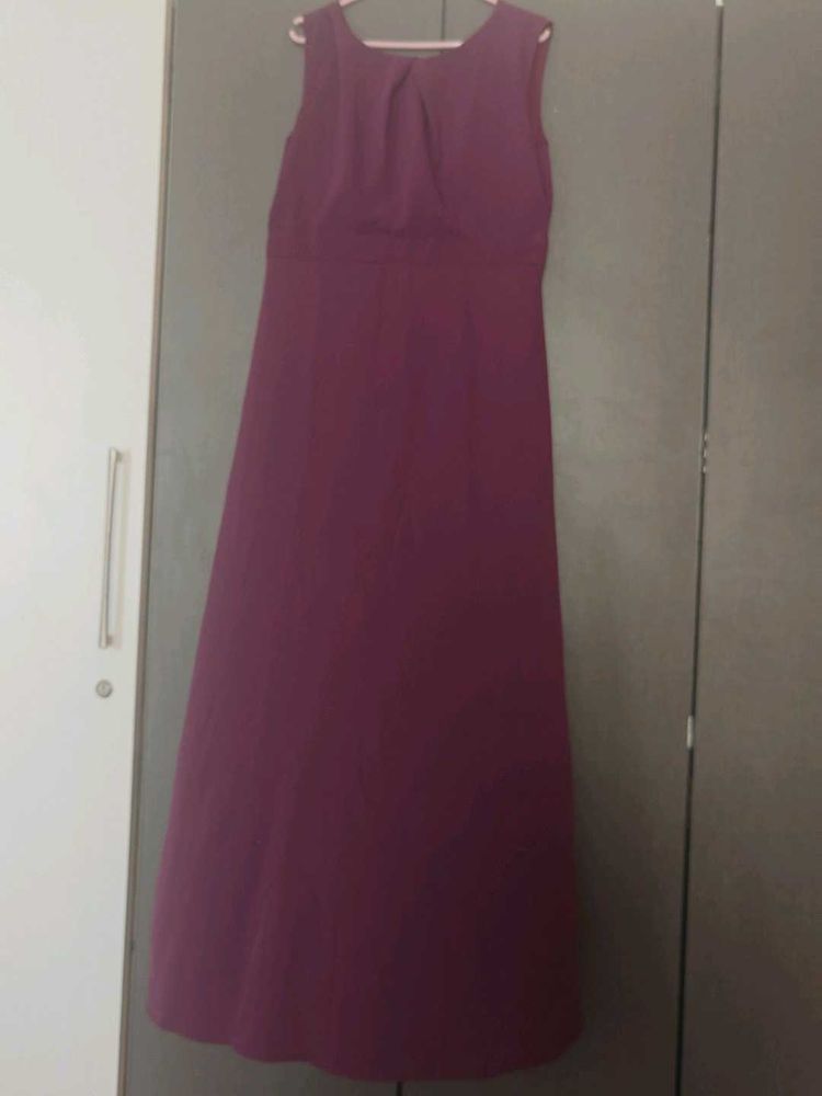 Elegant Sleeveless Maxi Dress