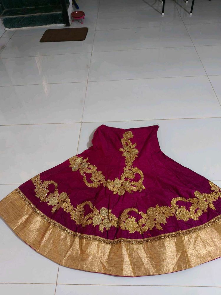 Elegant Embroidered Lehenga Skirt