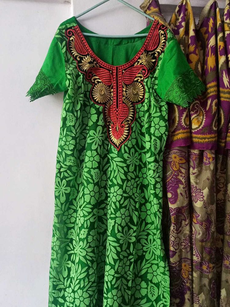 Green Embroidered Kurta