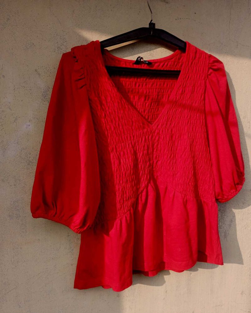 Red Casual Top 💋🛍️