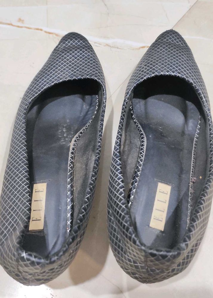Elle Brand Low Heels Bellies
