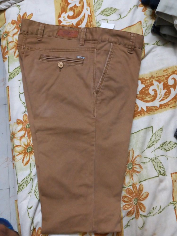 V DOT Formals 34 WAIST 40 INCHES LENGTH GENTLY USED TOP CONDITION READY TO USE PANT