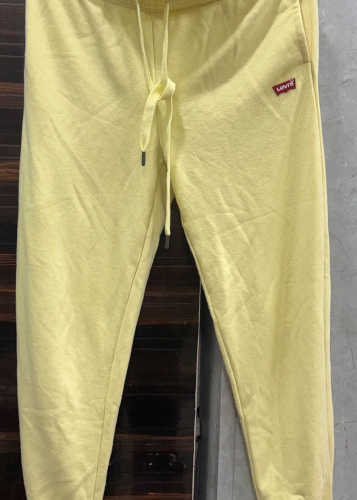 3 Levi’s Slim Fit Joggers