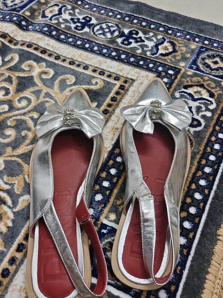 DANG Silver Bow Sandals