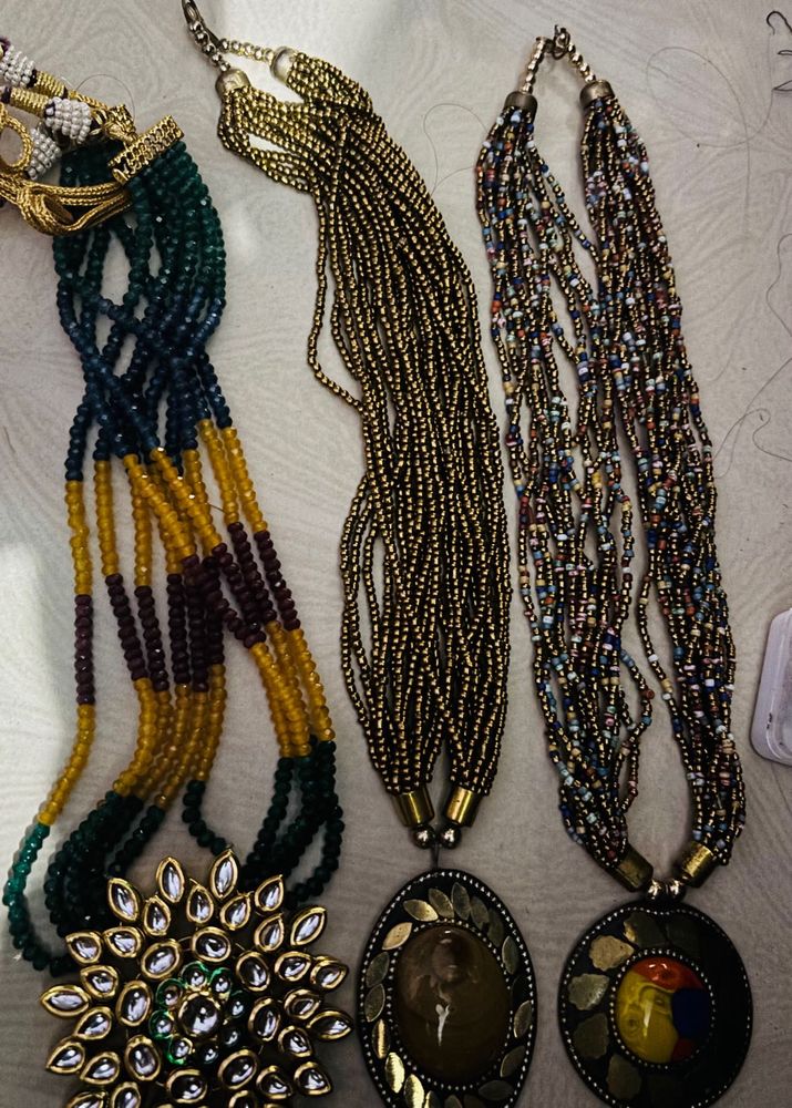 Beaded Necklace Set with Pendant