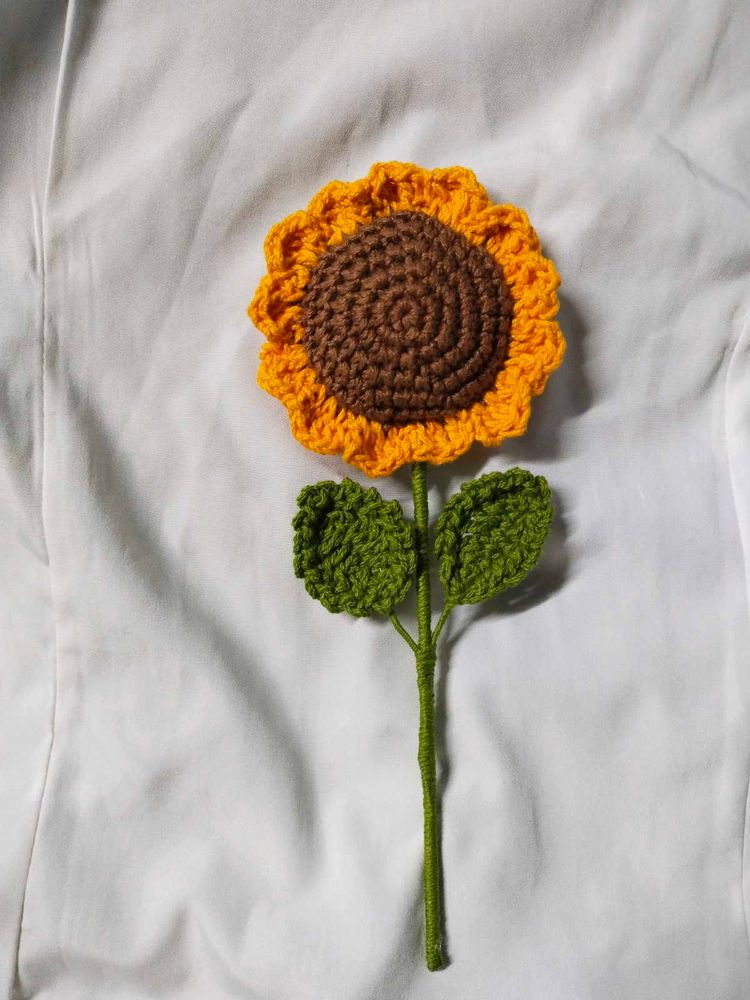Crocheted Sunflower Stem