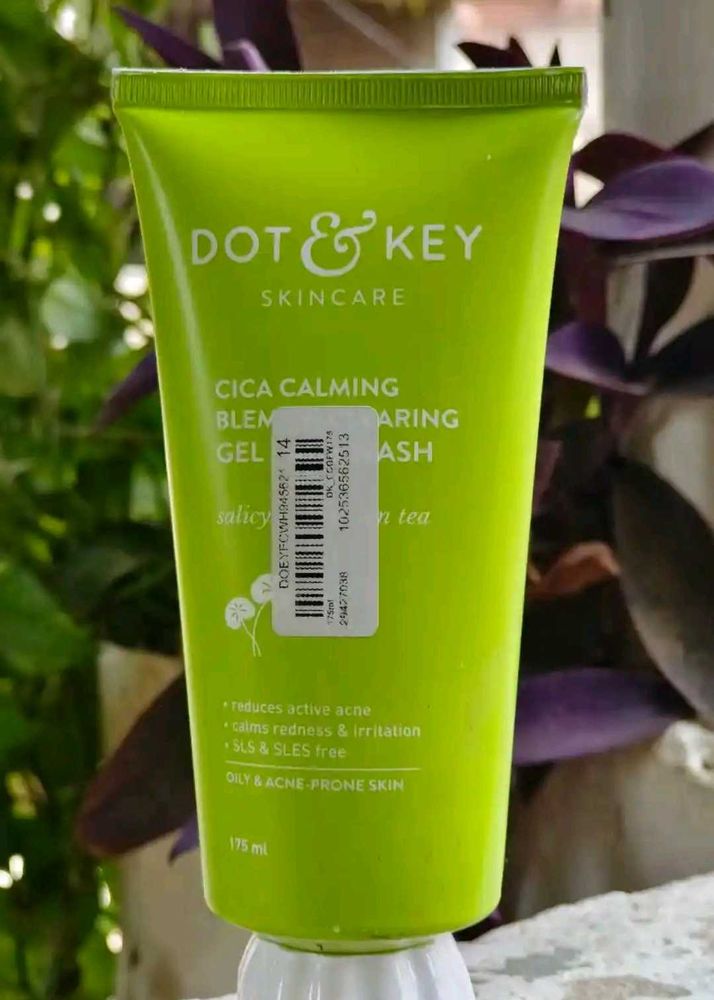 Dot &amp; Key Cica Calming Gel Face Wash