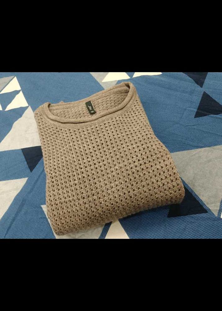 Cozy Knitted Sweater😉