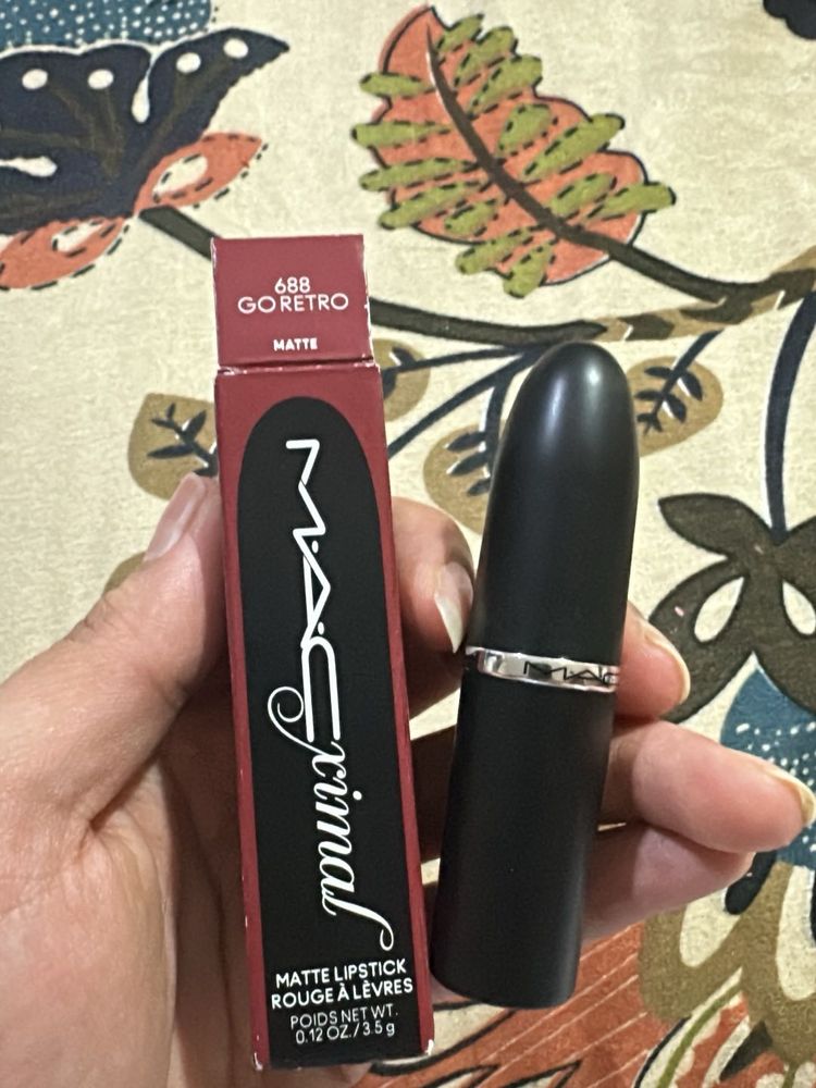 MAC Matte Lipstick - Go Retro 688