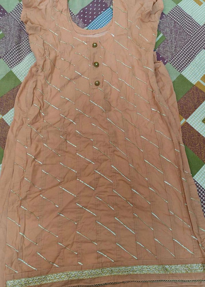 Elegant Peach Kurta Set with Silver Stripes