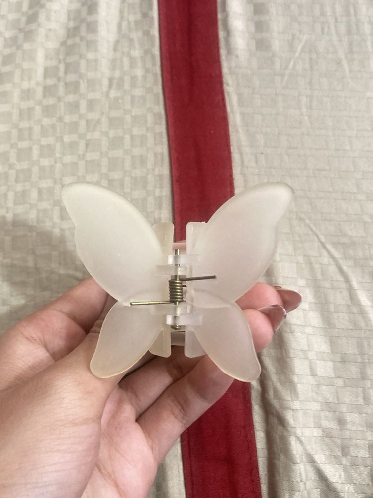 butterfly claw clip