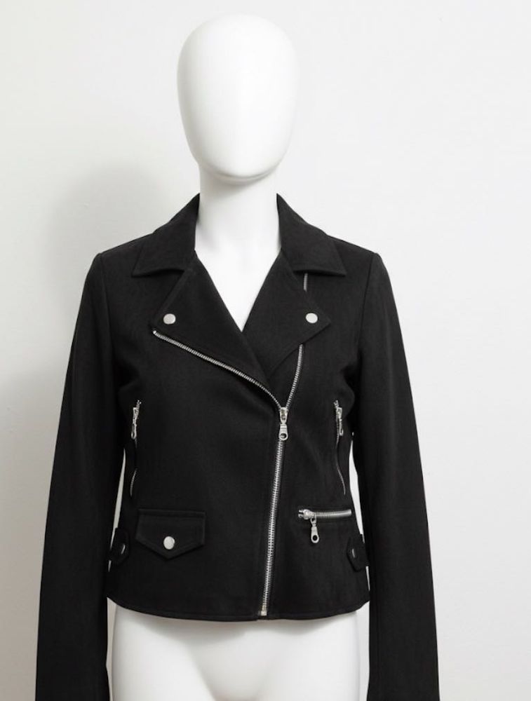 black cropped jacket
