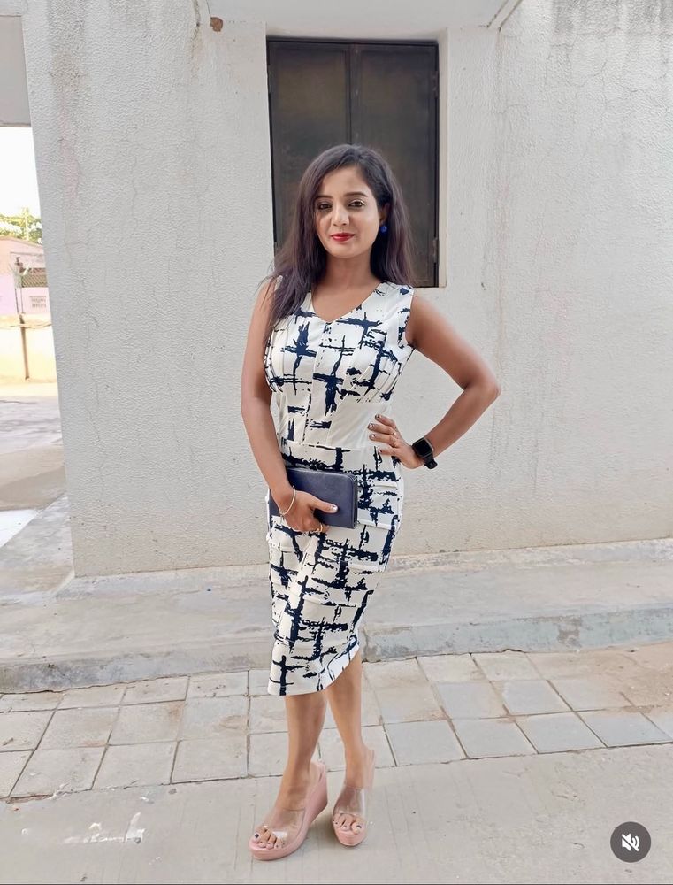 Stylish Sleeveless Abstract Print Midi Dress