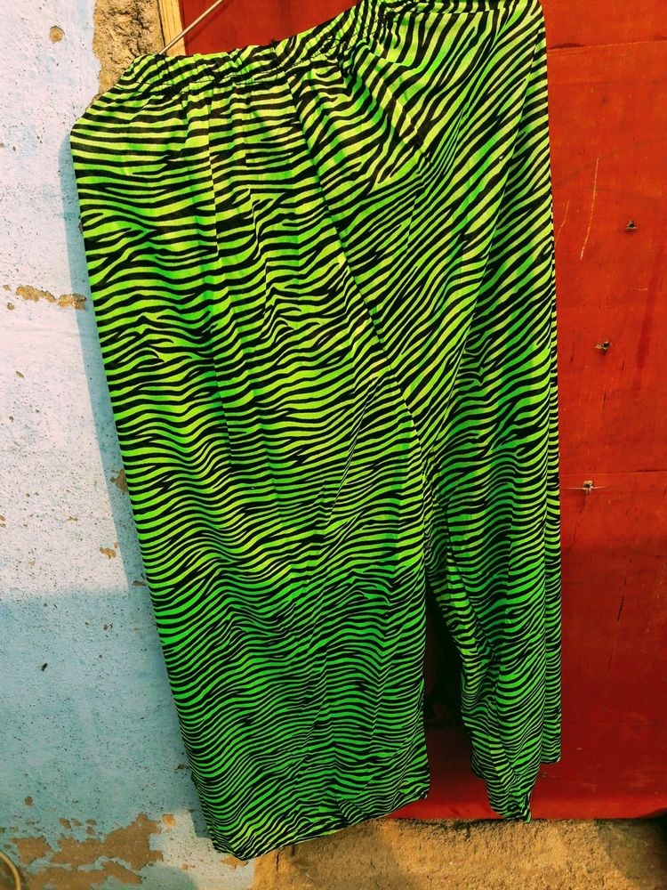 Green&amp; Black Palazoo