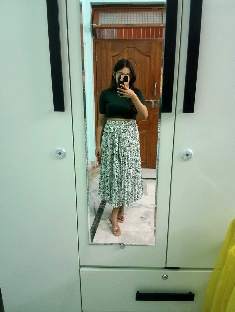floral Pleated Midi Skirt with basic top
