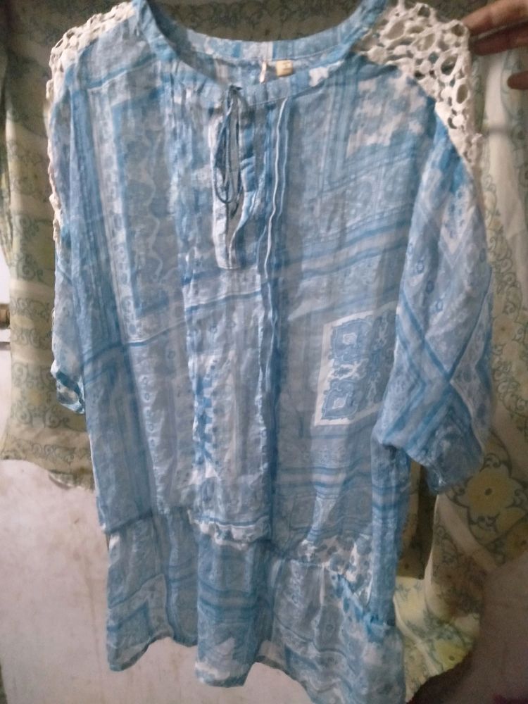 Women's Top