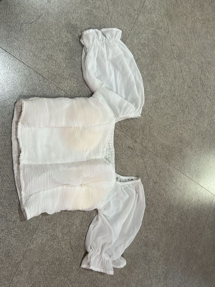 White Puff Sleeve Crop Top